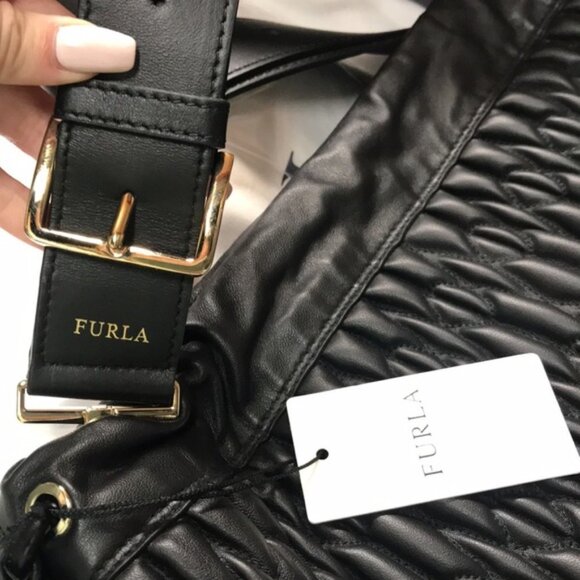 Furla Caos Quilted Leather Bucket Bag - Picture 7 of 7